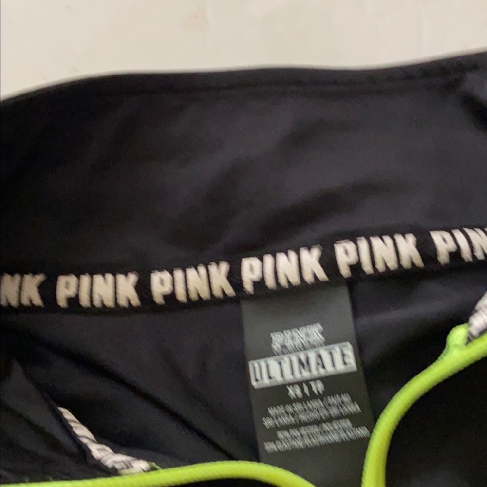 Pink top - Picture 5 of 6